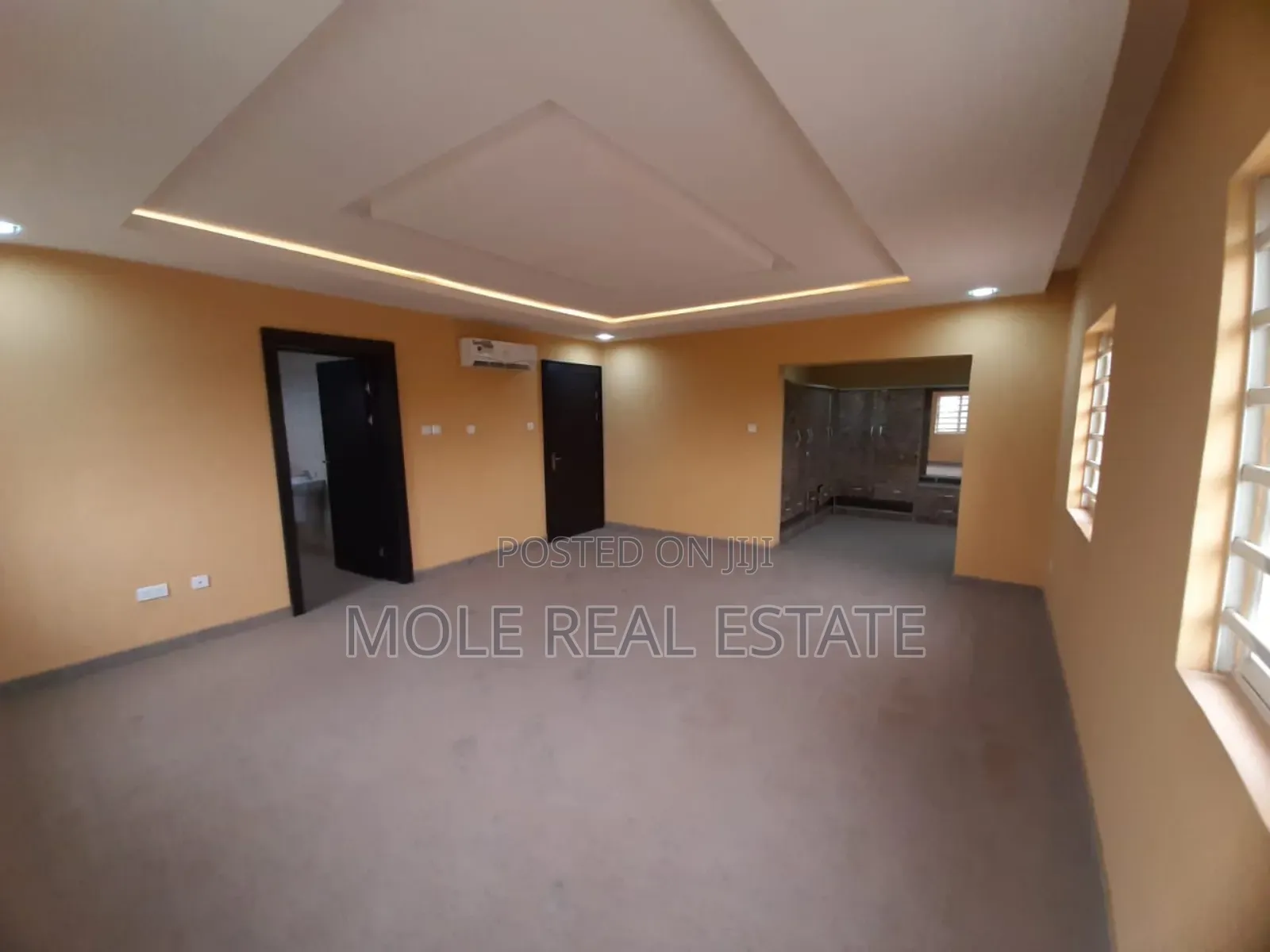 2bdrm Block of Flats in Akute for sale