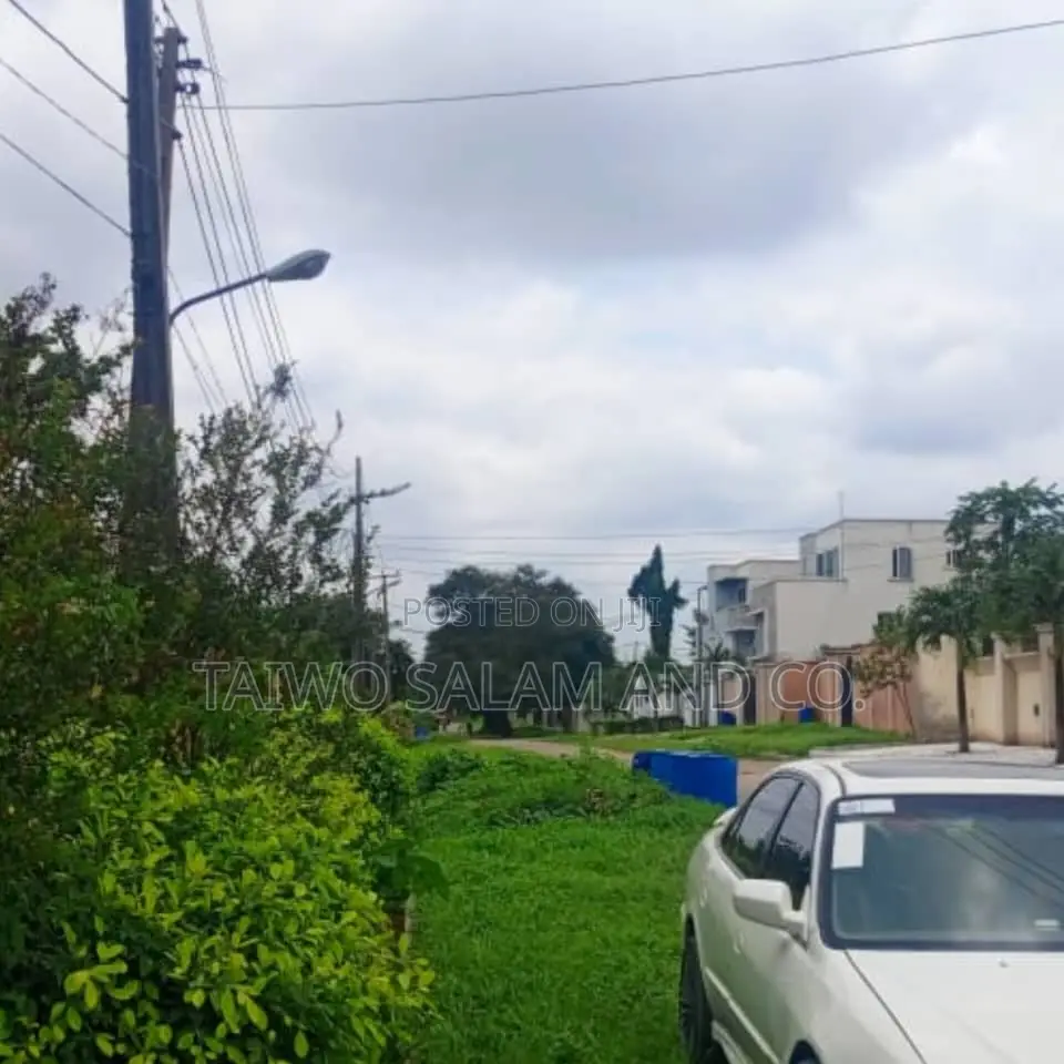 4bdrm Bungalow in Iyanganku for sale