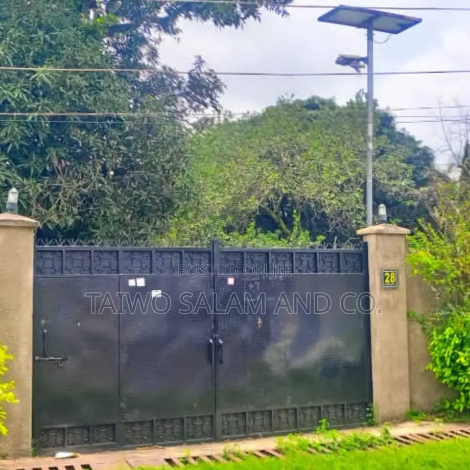 4bdrm Bungalow in Iyanganku for sale