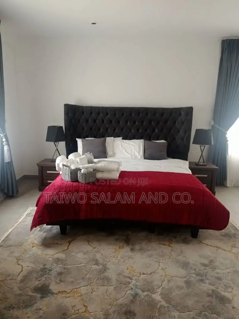 Furnished 4bdrm Duplex in Jericho for sale