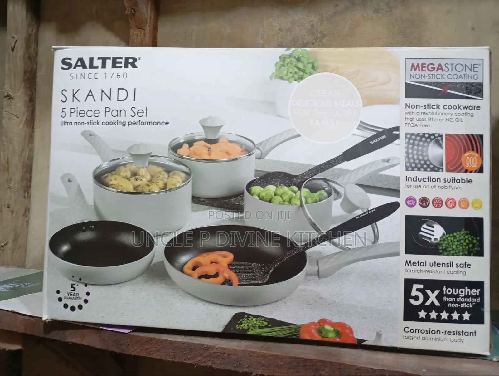 Salter Skandi 5 Piece Pan Set, 3 Pics of Pot 2 Frying Pan.