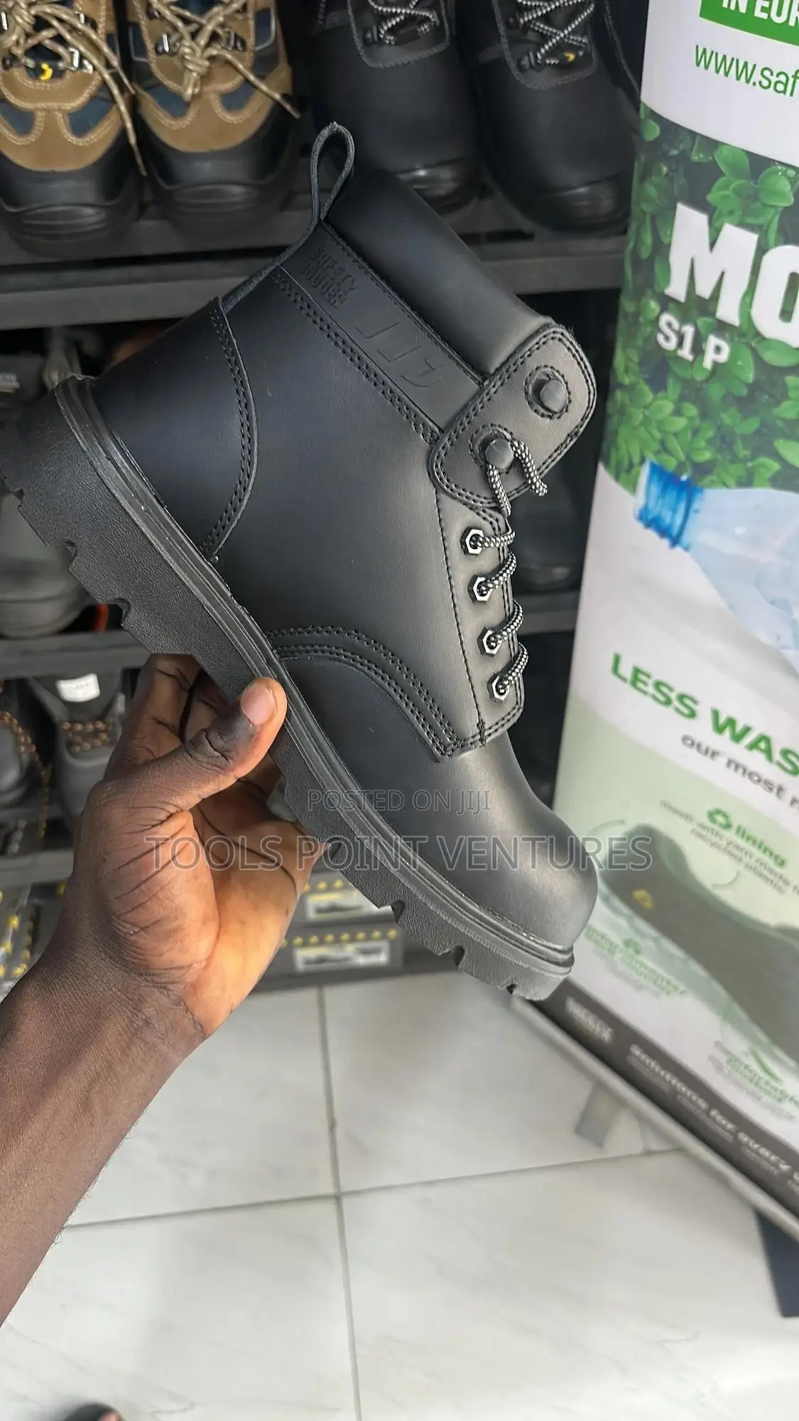 Safety Boots. (Safety Jogger)