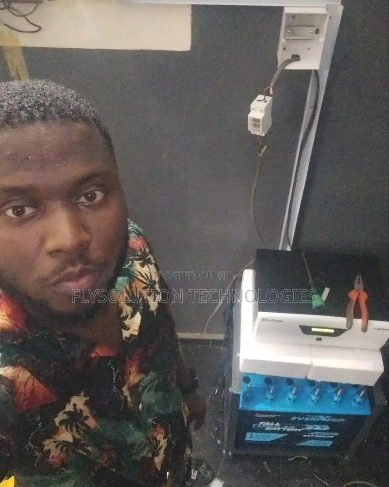 1.6kva Ups Inverter System Homes Offices (Solar Optional)
