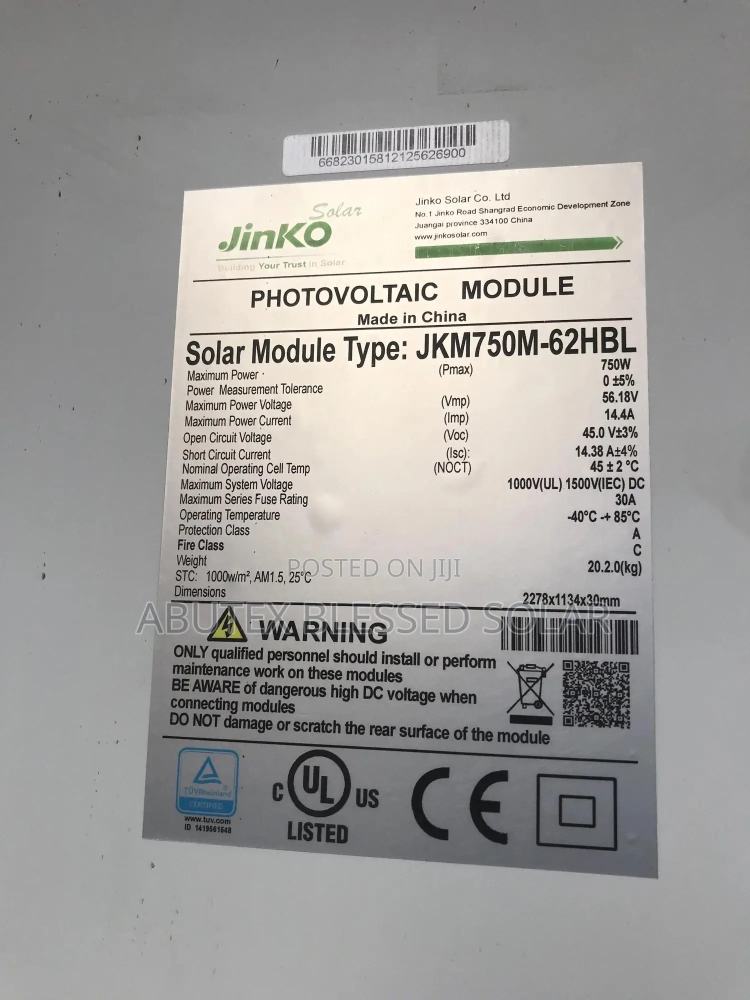 750watt Jinko Solar Panel