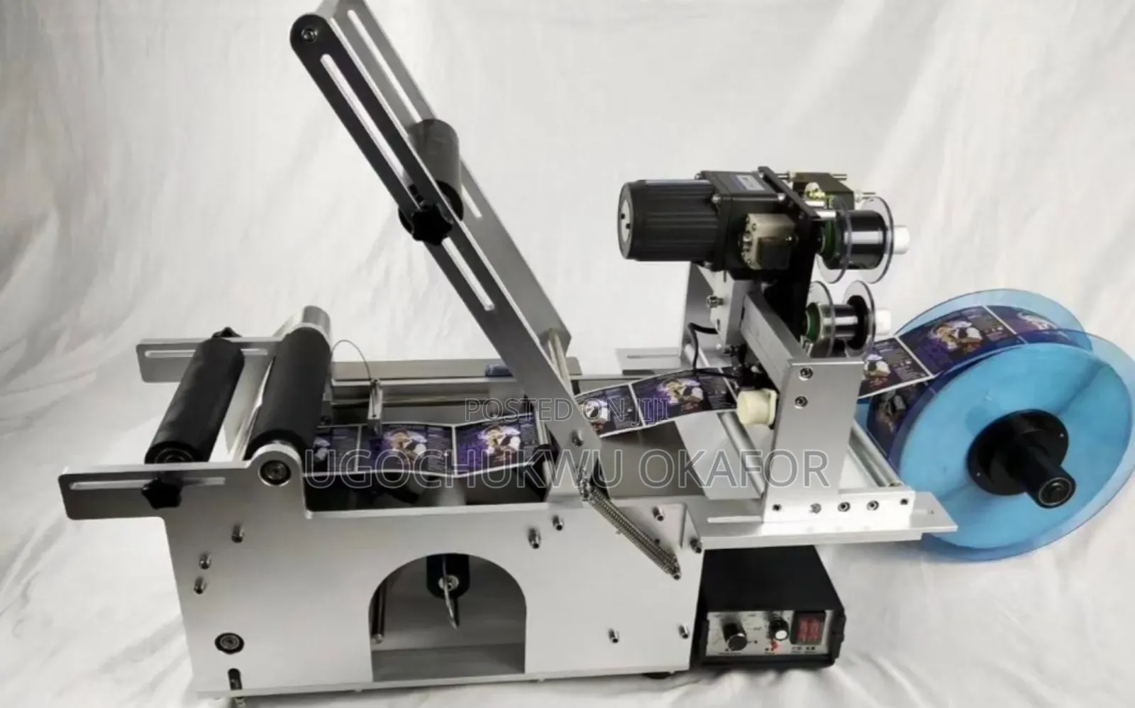 Round Bottle Labelling Machine With Coding