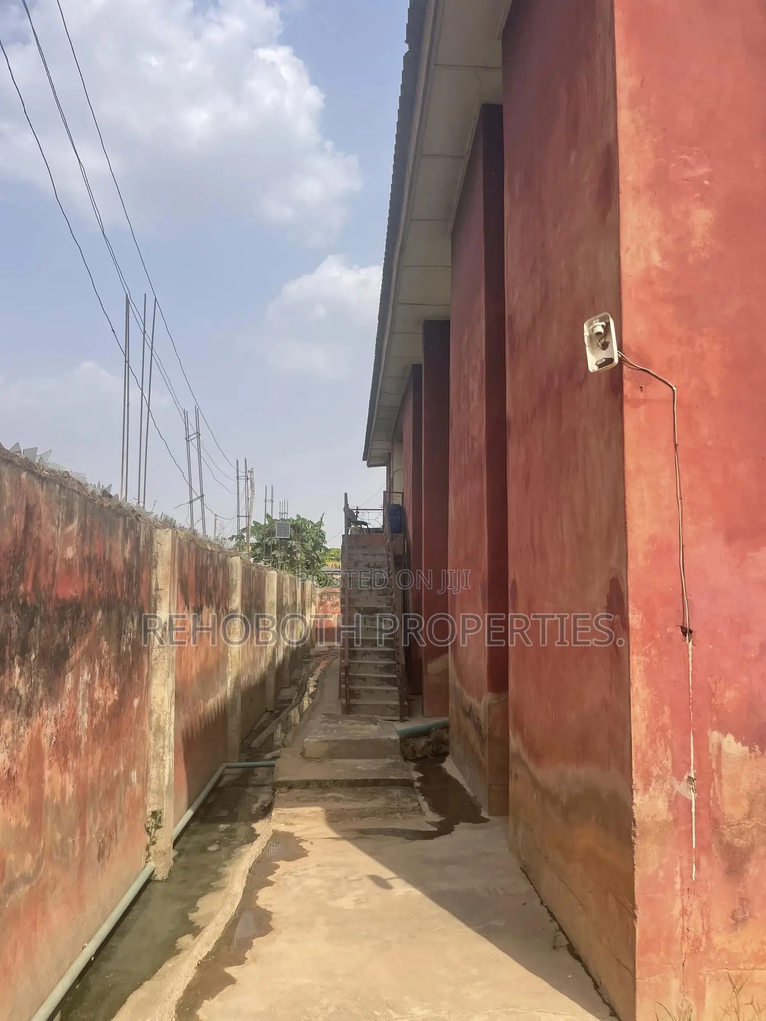 10bdrm Block of Flats in Kuola, Ibadan for sale