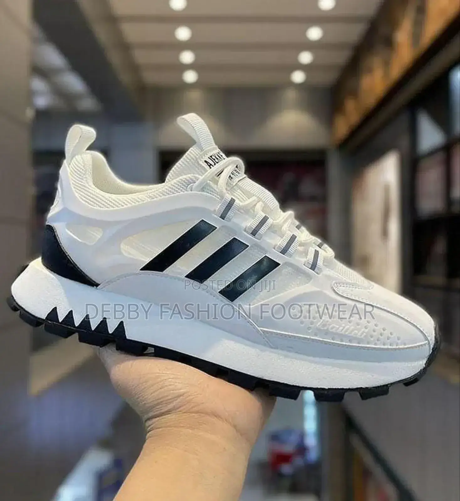 High Quality Sneakers