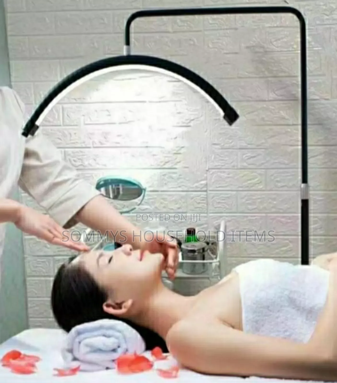 Led Moon Light (For Beauty Homes, Lash Tech. Etc)