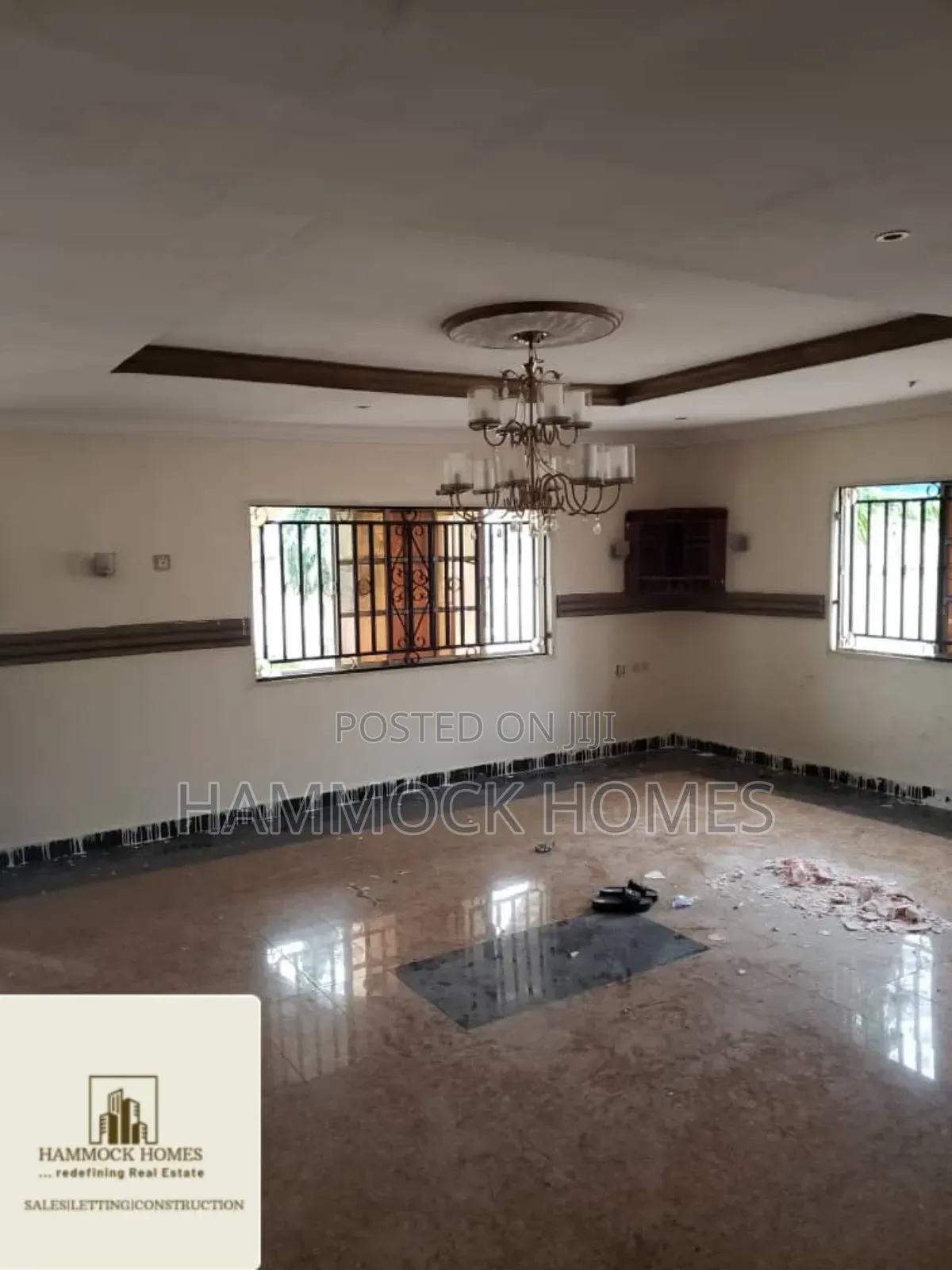 5bdrm Bungalow in Ibugbe Alafia Area, Ibadan for sale