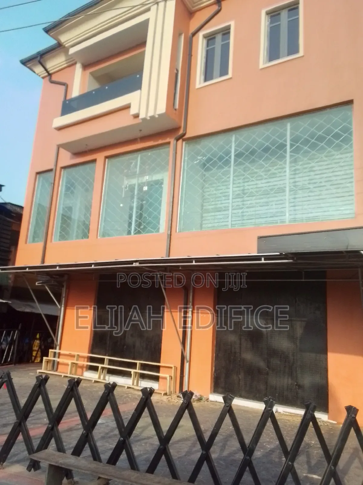 Furnished 2bdrm Block of Flats in Ayangburen, Ikorodu Garage for rent