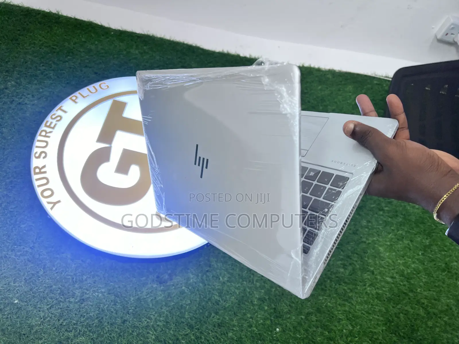 New Laptop HP EliteBook 840 G5 8GB Intel Core I5 SSD 512GB