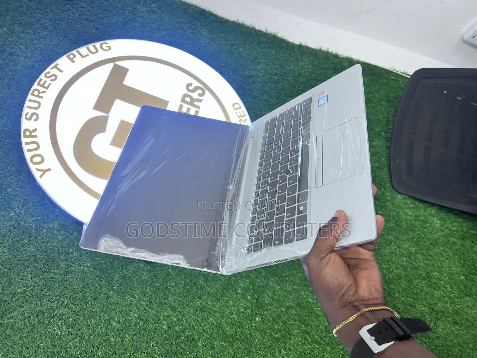New Laptop HP EliteBook 840 G5 8GB Intel Core I5 SSD 512GB