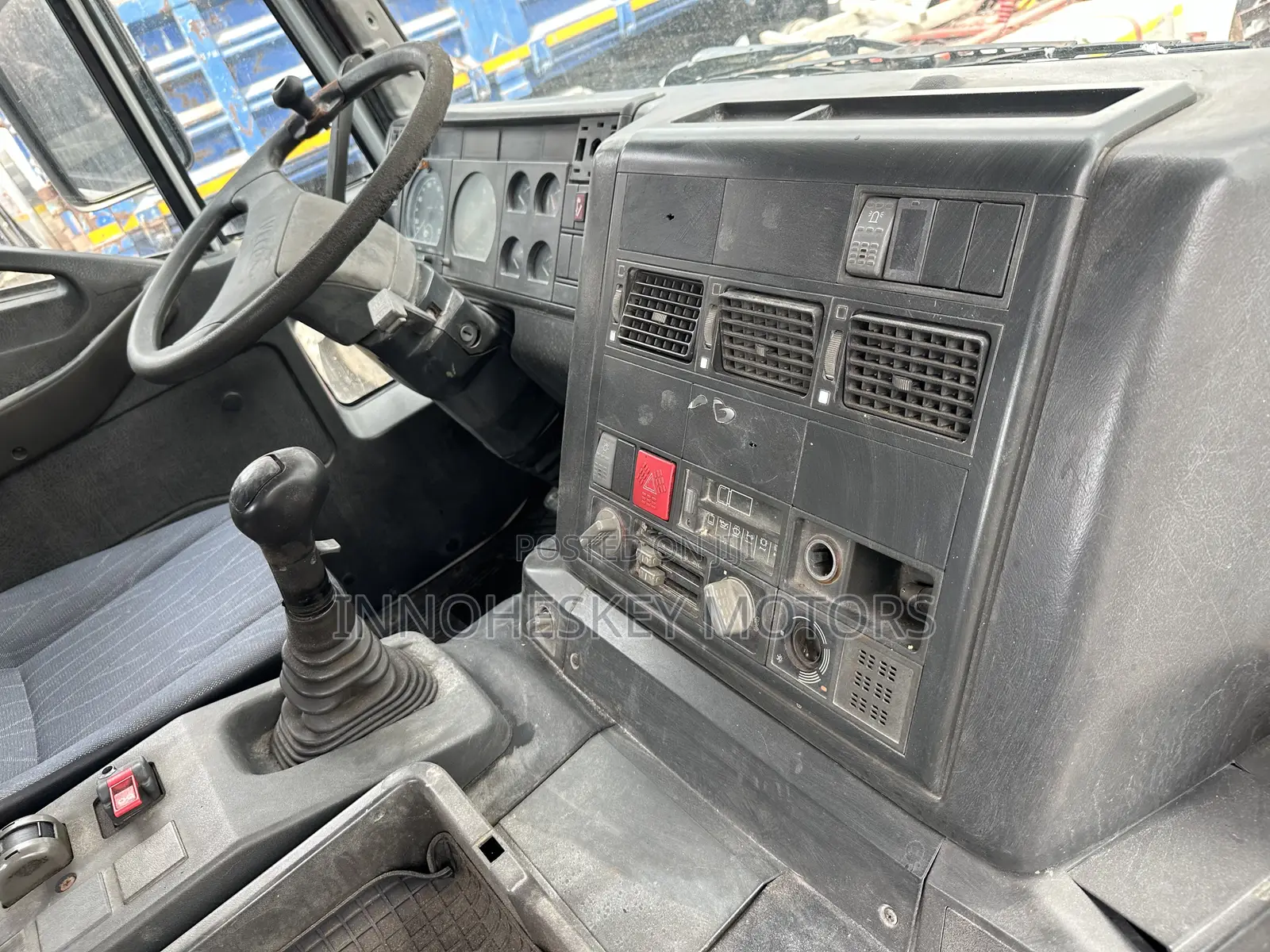 30tons Iveco Hiab