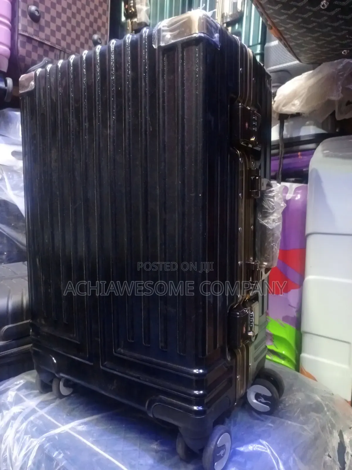 Small Aluminum Frame Luggage Box