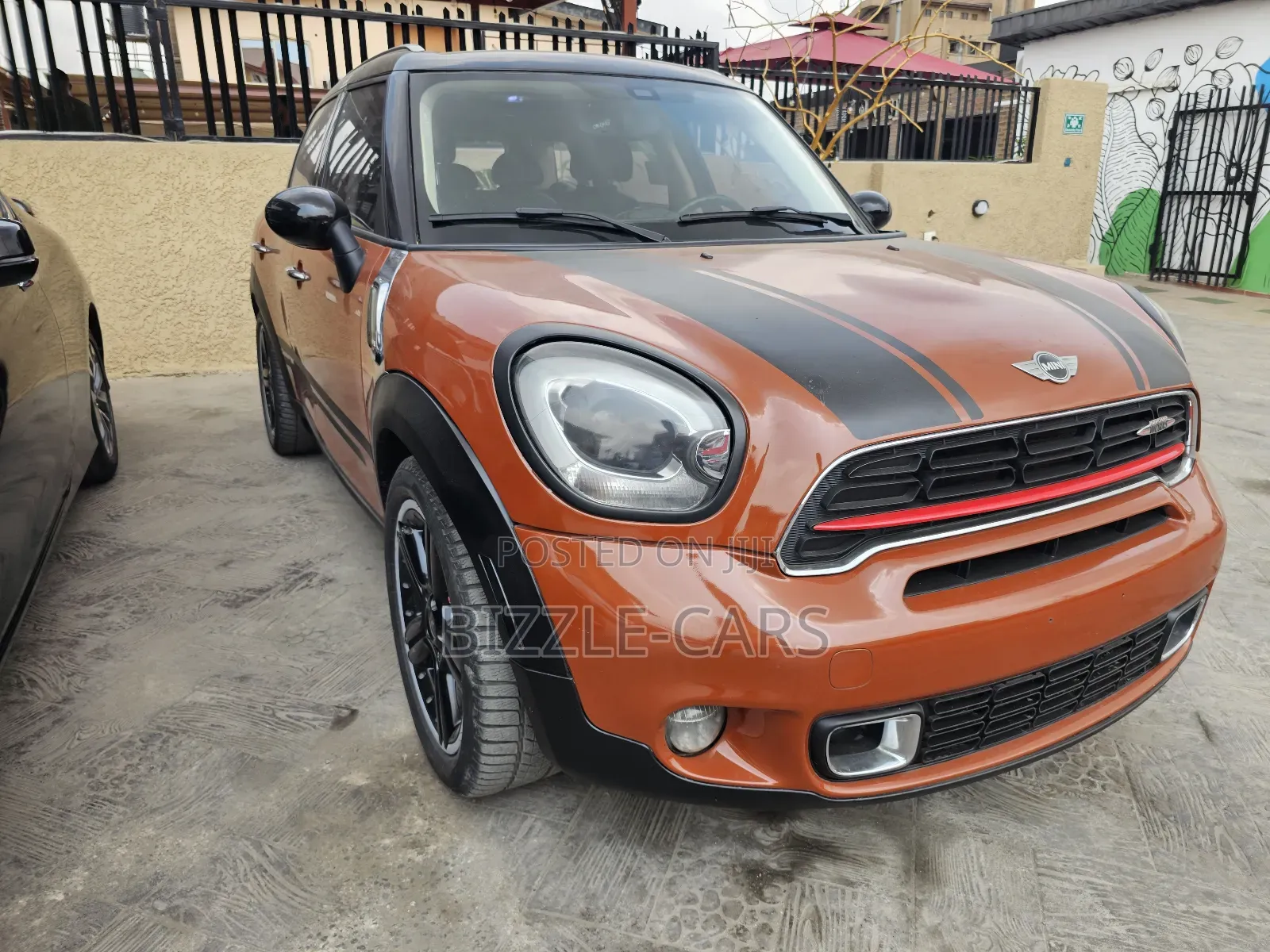 Mini Cooper S 2012 Brown