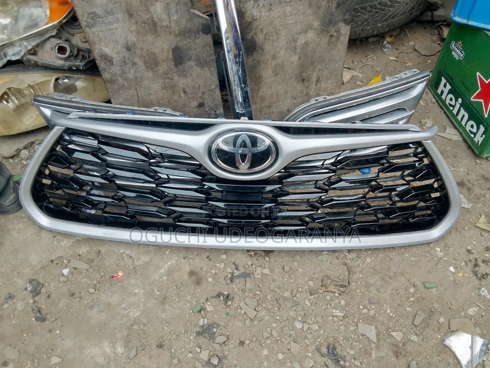 Front Grill for Toyota Highlander 2020