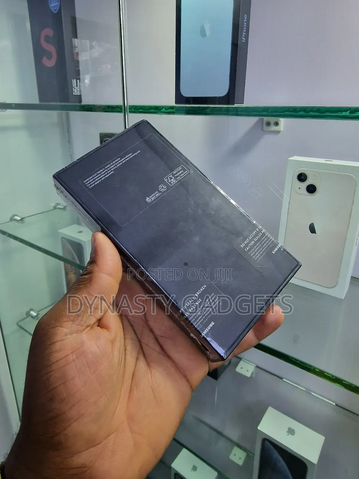 New Samsung Galaxy S22 5G 256 GB Green