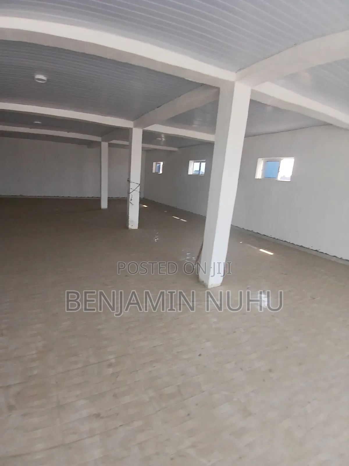 A 120sqm Available Space in a Plaza for Office Space or Shop