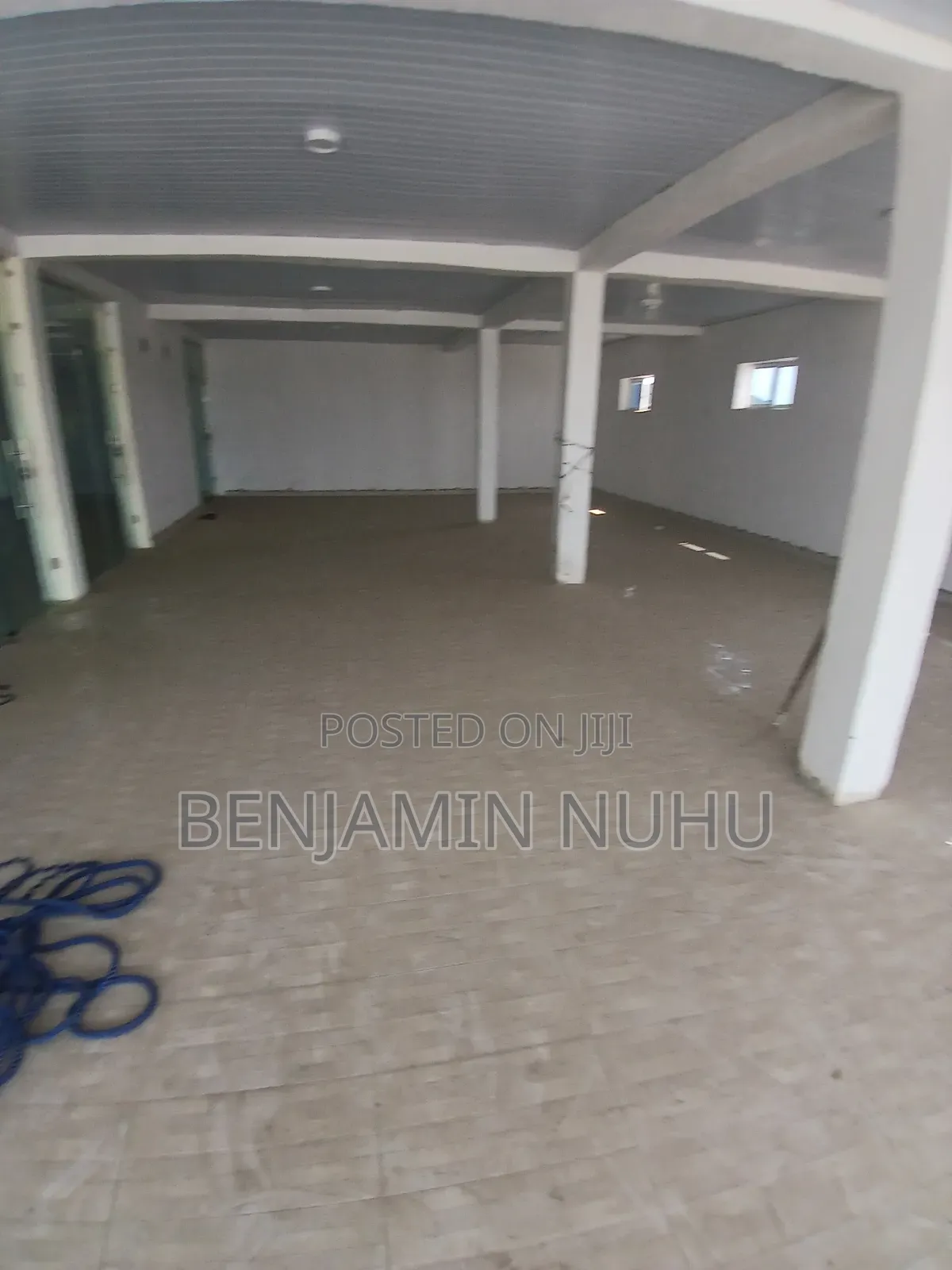A 120sqm Available Space in a Plaza for Office Space or Shop