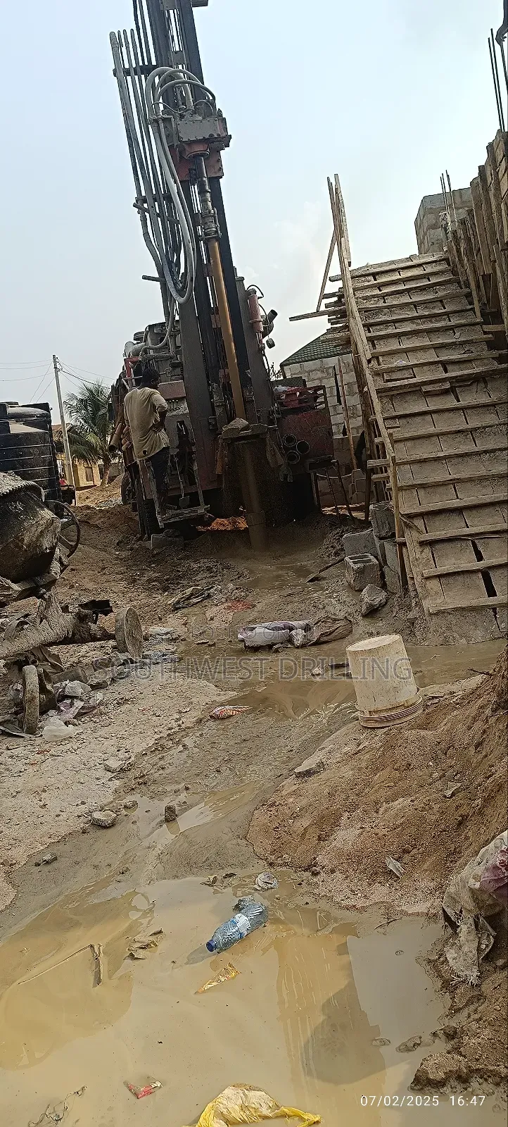 Borehole Drilling at Soka Sanyo Felele Challenge Ring Road