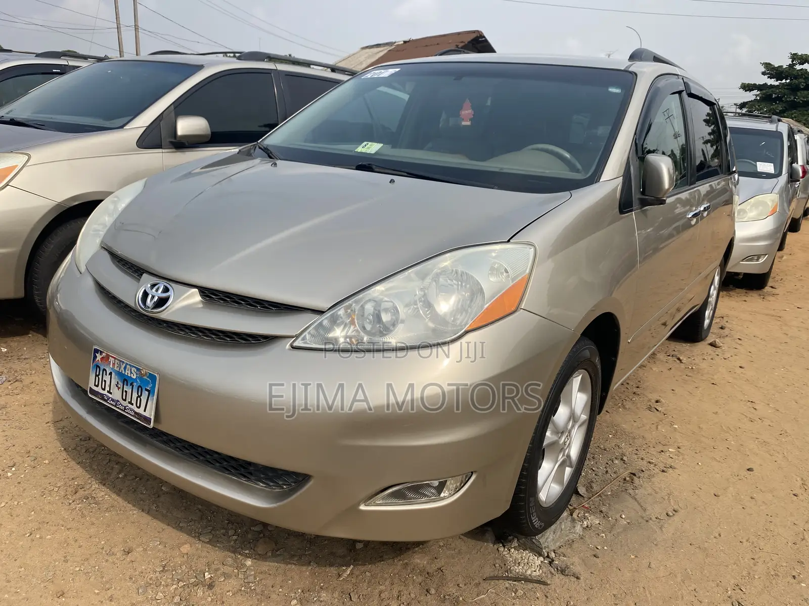 Toyota Sienna 2006 Gold