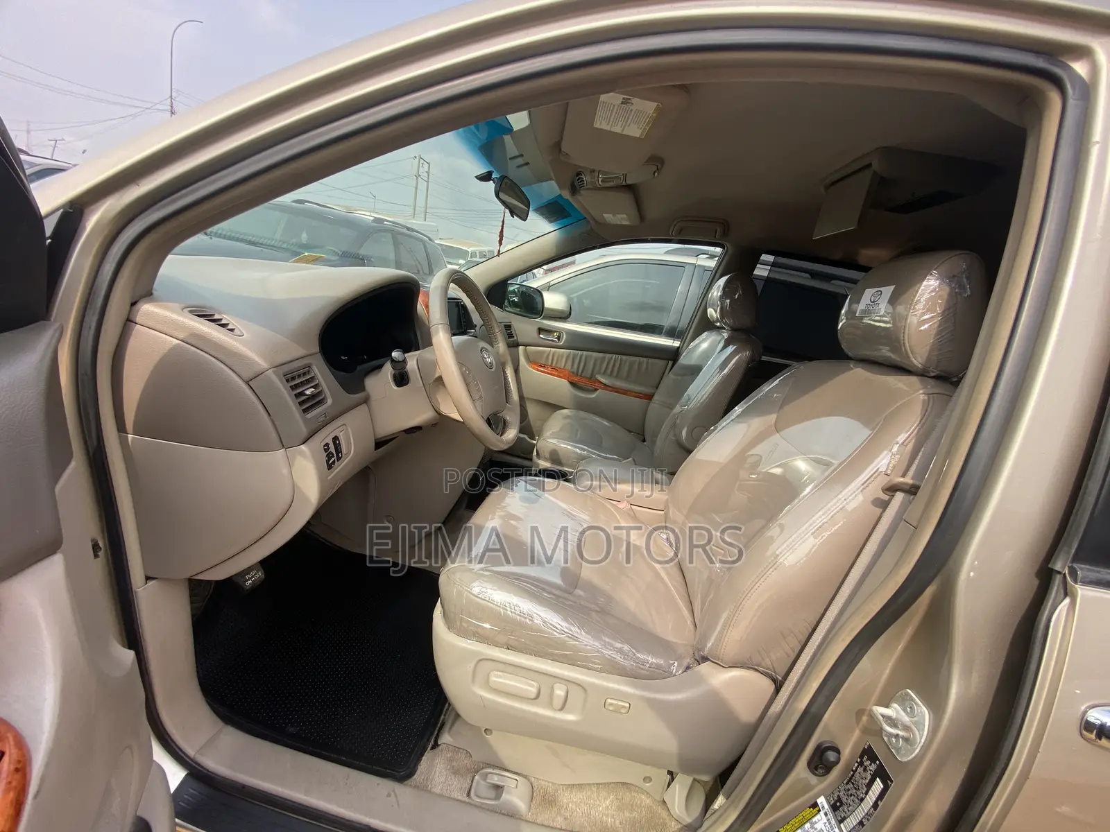 Toyota Sienna 2006 Gold