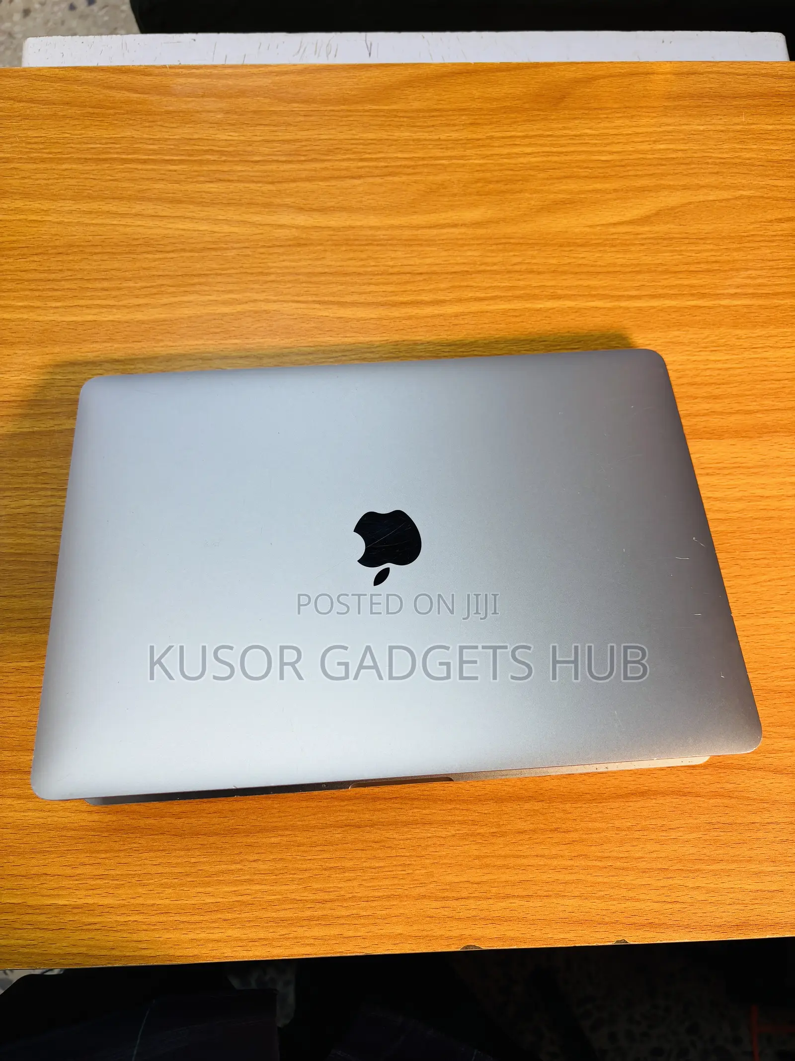Laptop Apple MacBook Pro 2017 8GB Intel Core I5 HDD+SSD 512GB