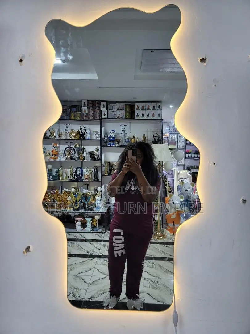 Teddy Designed Led Light Mirror