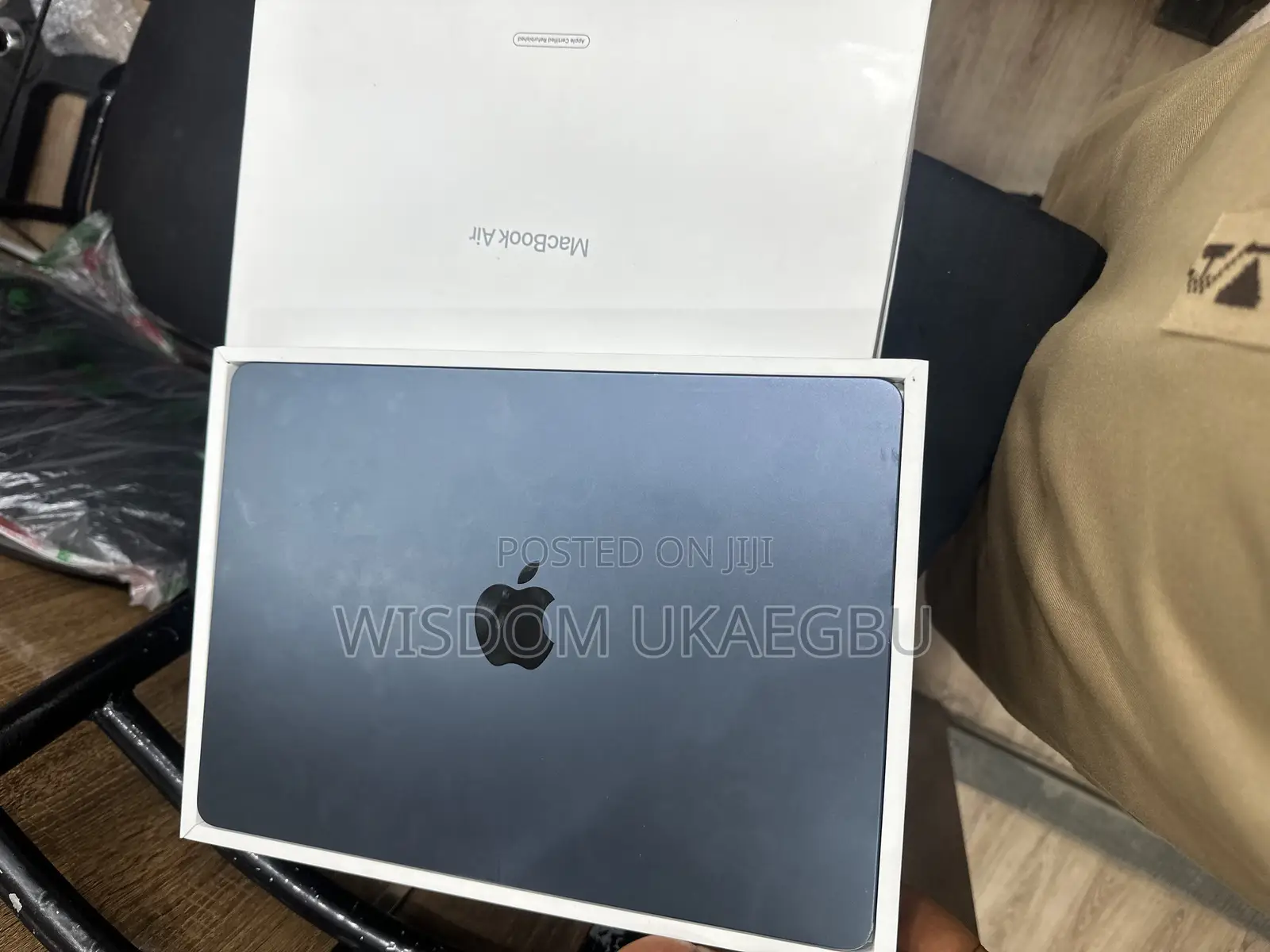 Laptop Apple MacBook Air 2022 M2 8GB Apple M2 SSD 512GB
