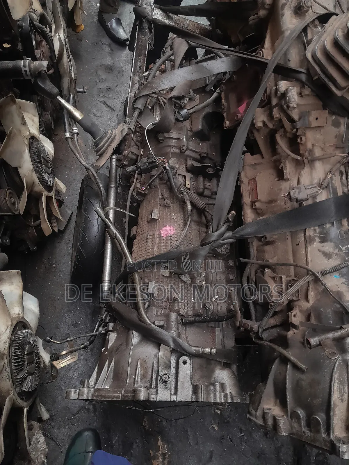 Mitsubishi Pajero Gearbox and 10 Pin 2008 /2010