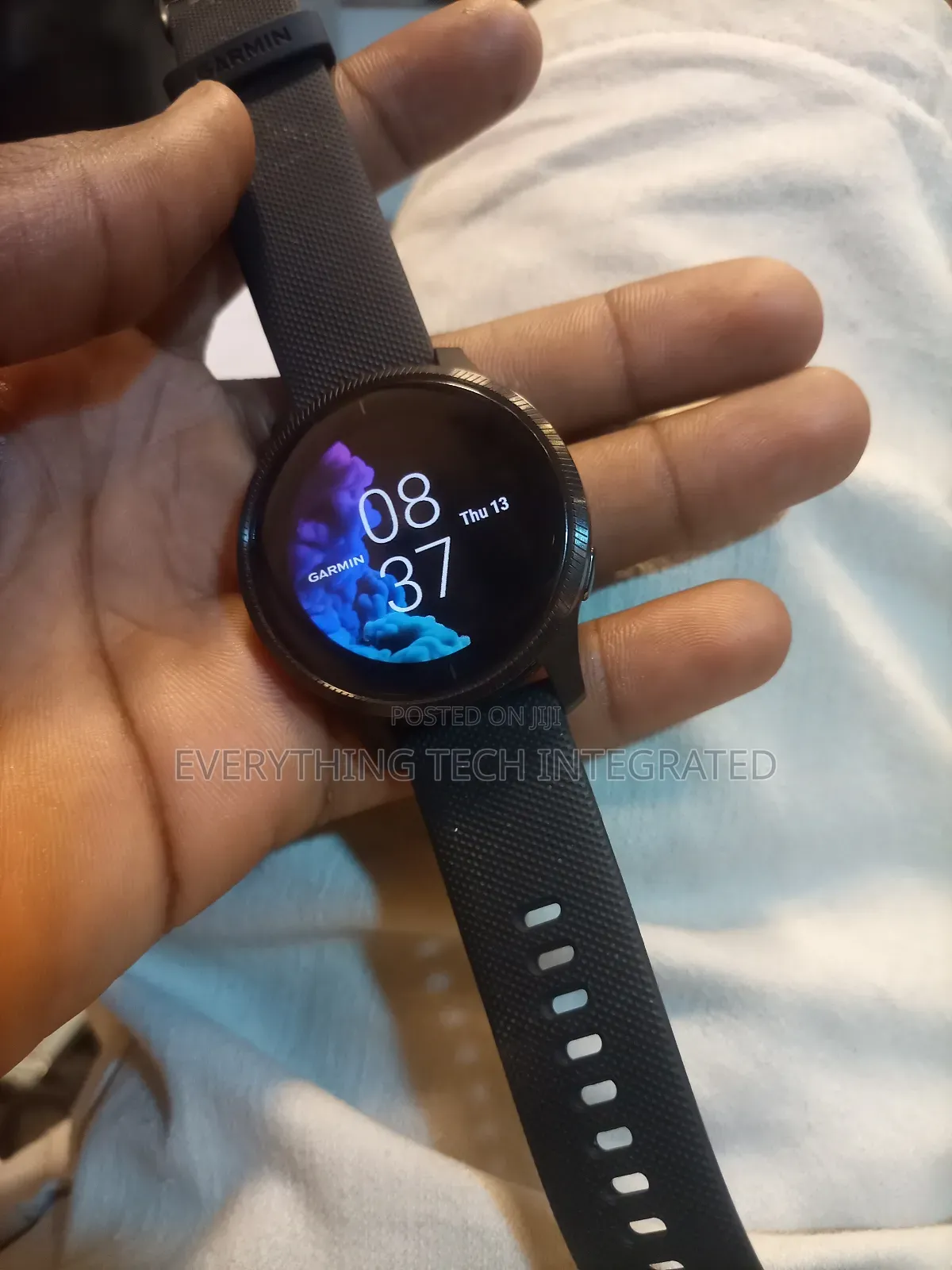 Garmin Venu, GPS Smartwatch With Bright Touchscreen Display,