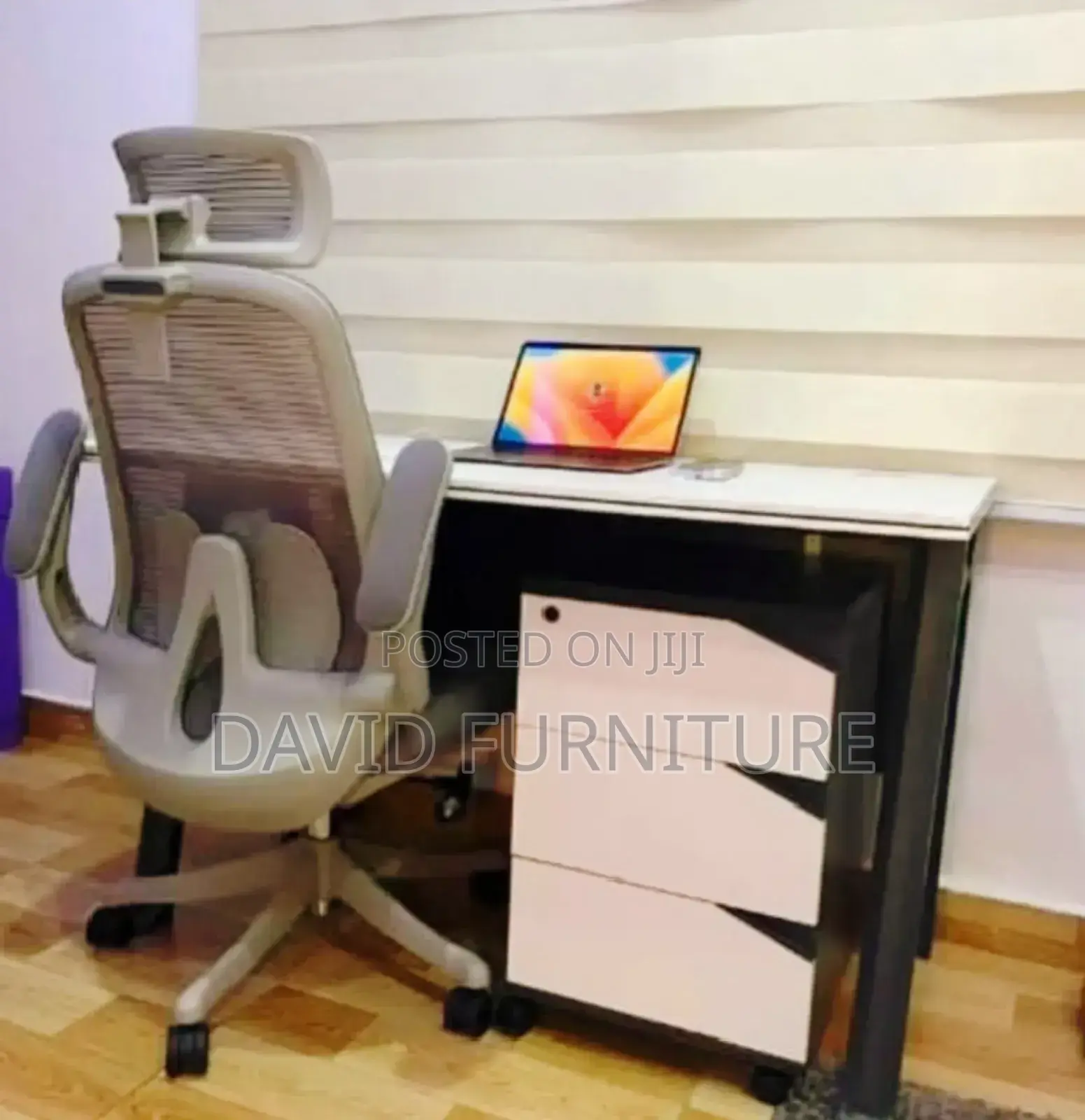 Adjustable Height Office Chair With Table