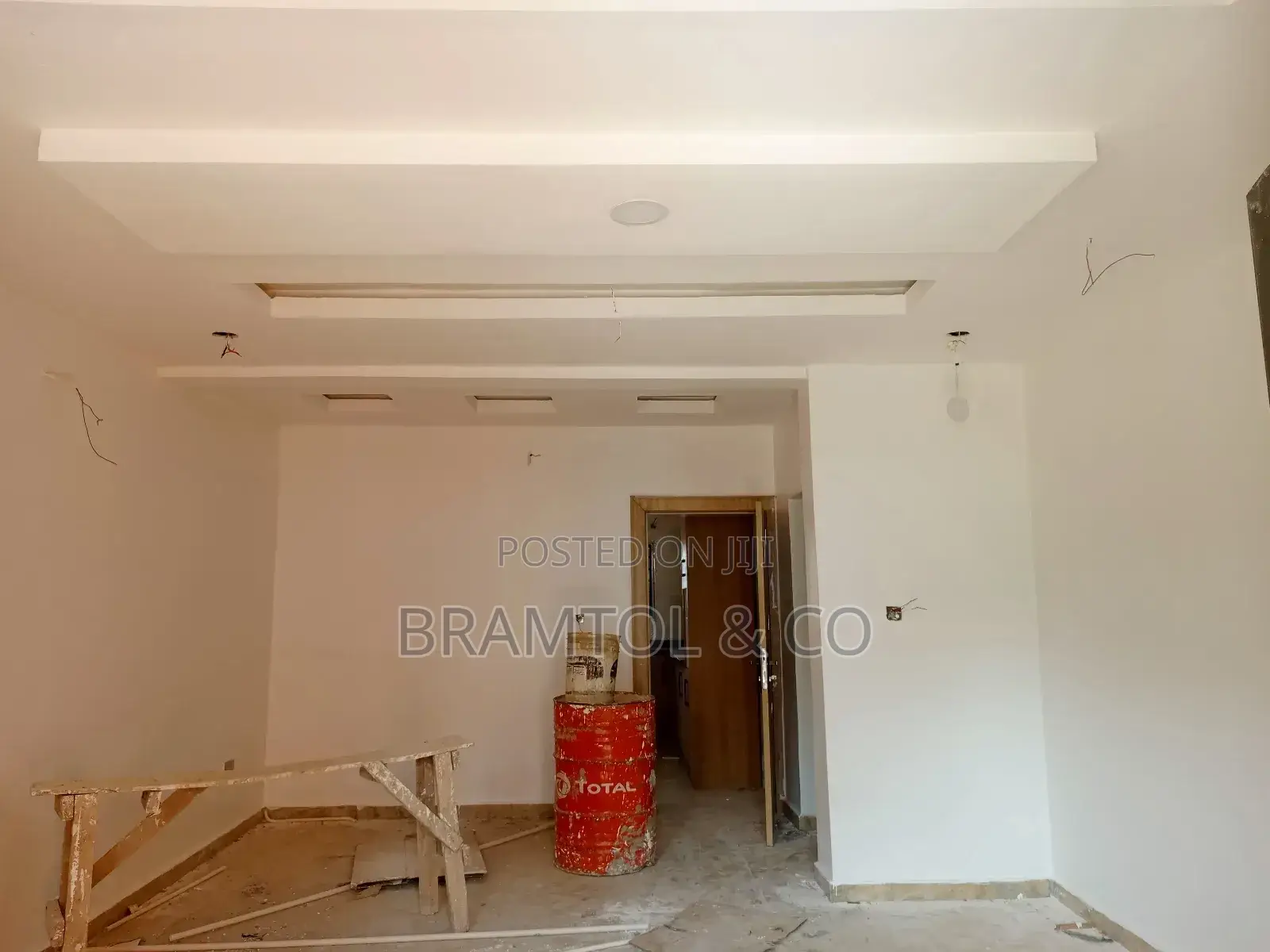 2bdrm Block of Flats in Idu Industrial for rent