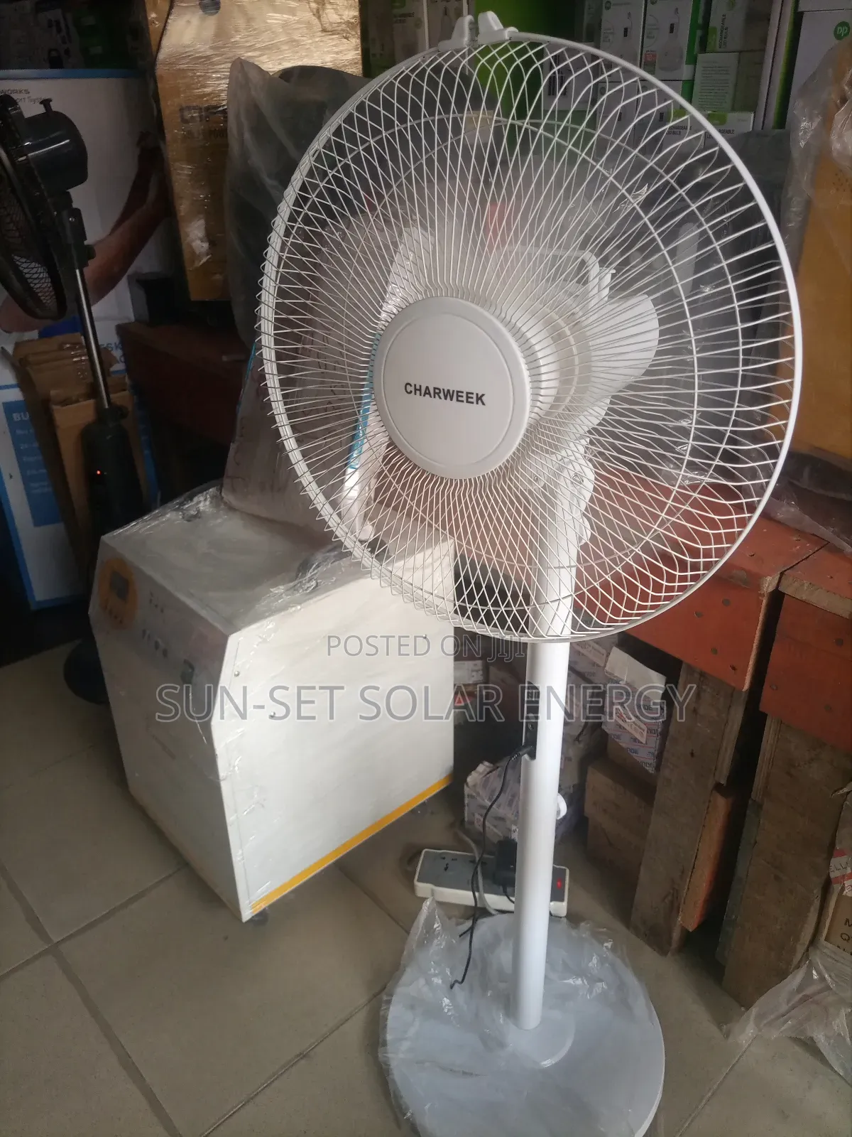 Charweek Solar Fan 16" .