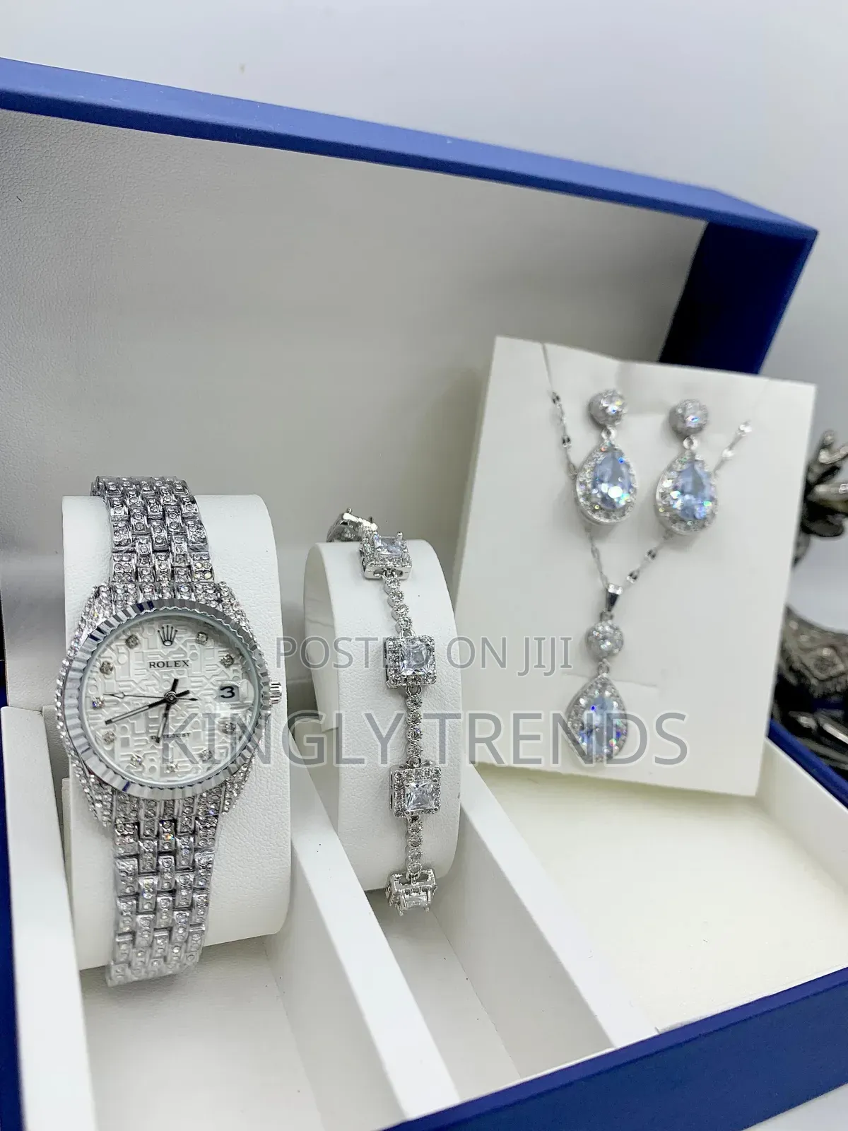 Rolex Female Wristwatch With Necklace and Bracelets