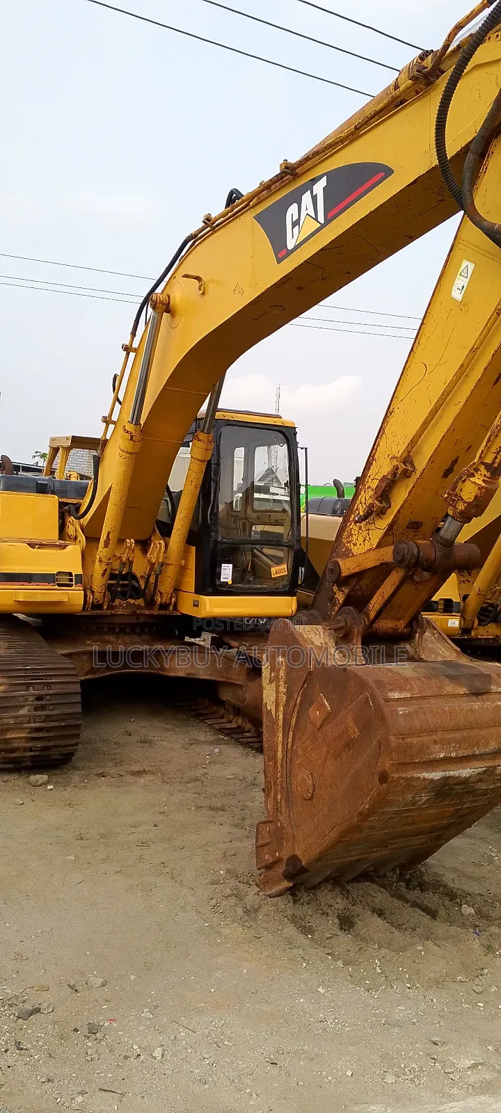 Caterpillar Excavator 320 BL