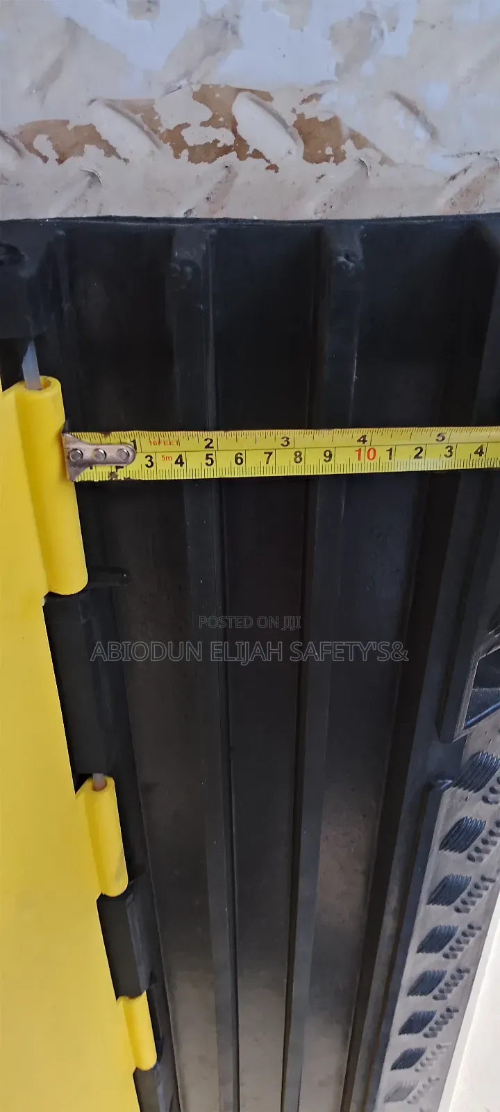 Original Quality Cable Protect Speed Bump 1M Length×300CM
