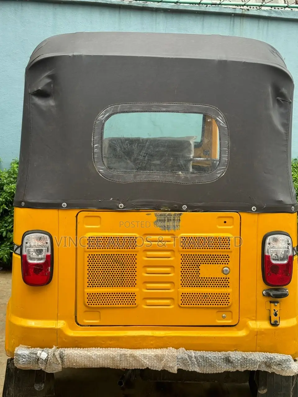TVS King Deluxe Plus iTouch Start 2023 Yellow