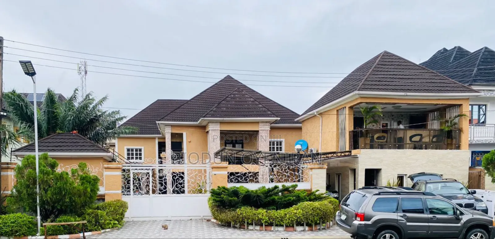 Furnished 6bdrm Duplex in Apple Junction for sale