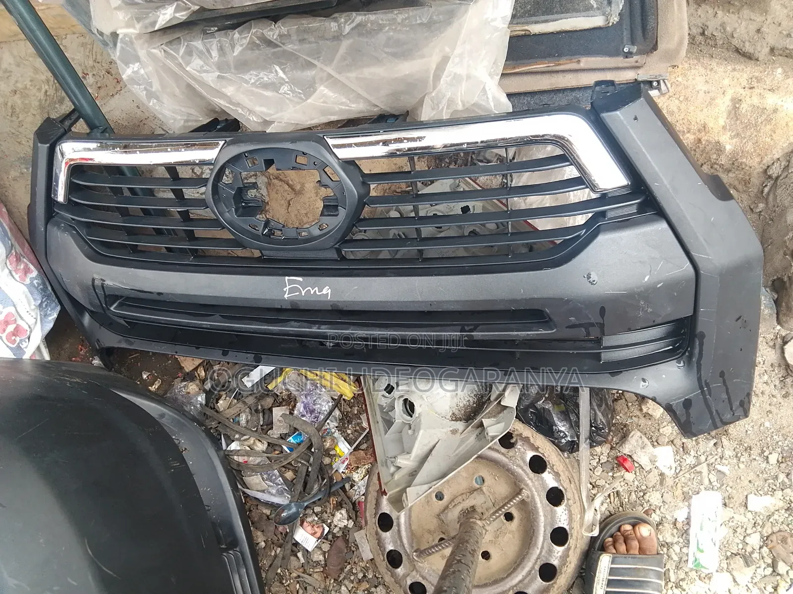 Toyota Front Grille Hilux 2018
