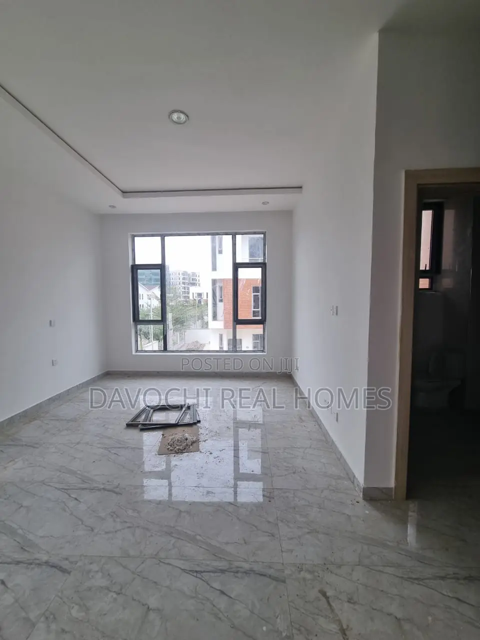 4bdrm Duplex in Lekki Phase1 for rent