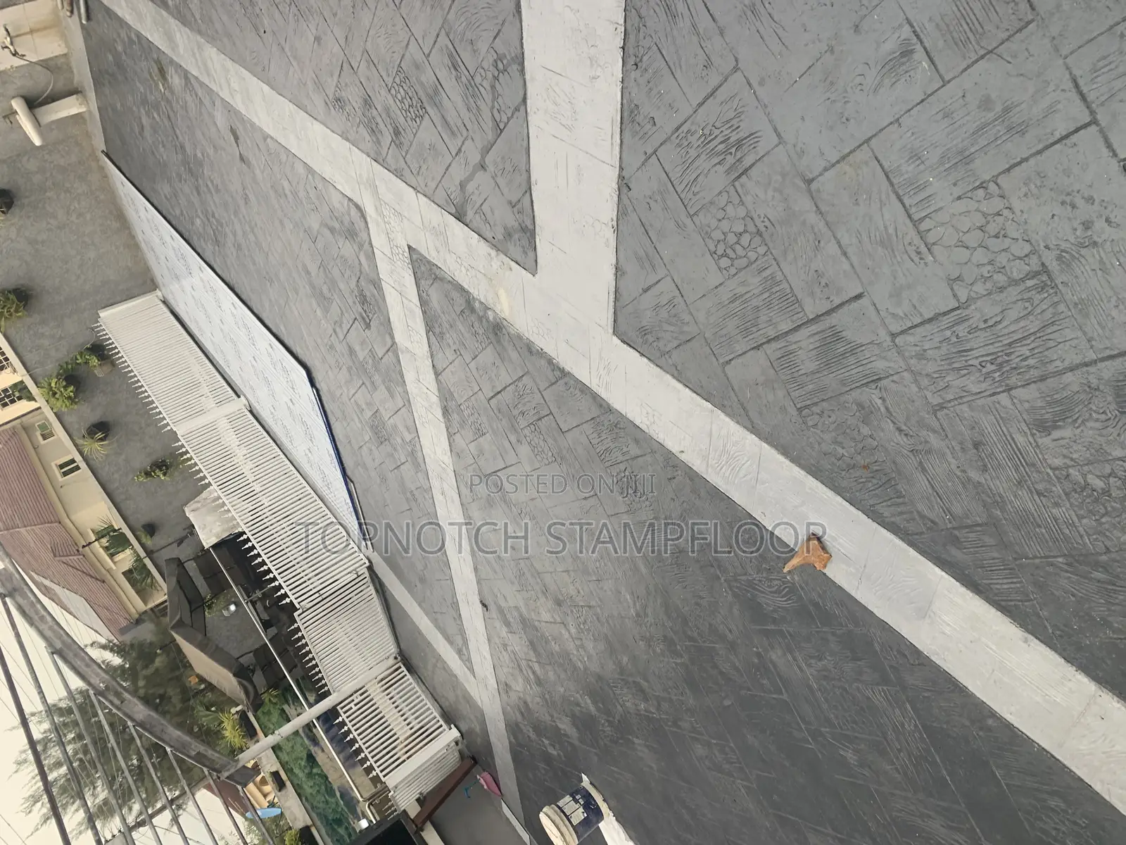 Decorating The House Floor In A Best Way