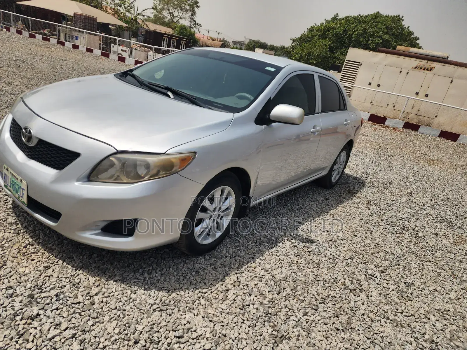 Toyota Corolla 2010 Silver