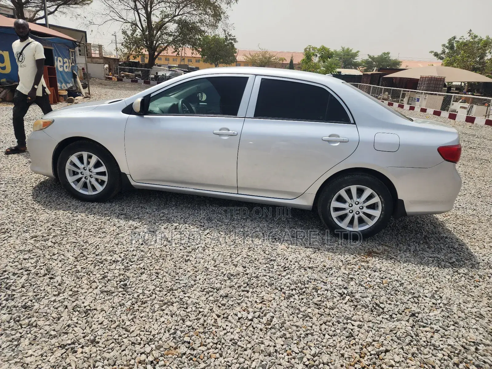 Toyota Corolla 2010 Silver