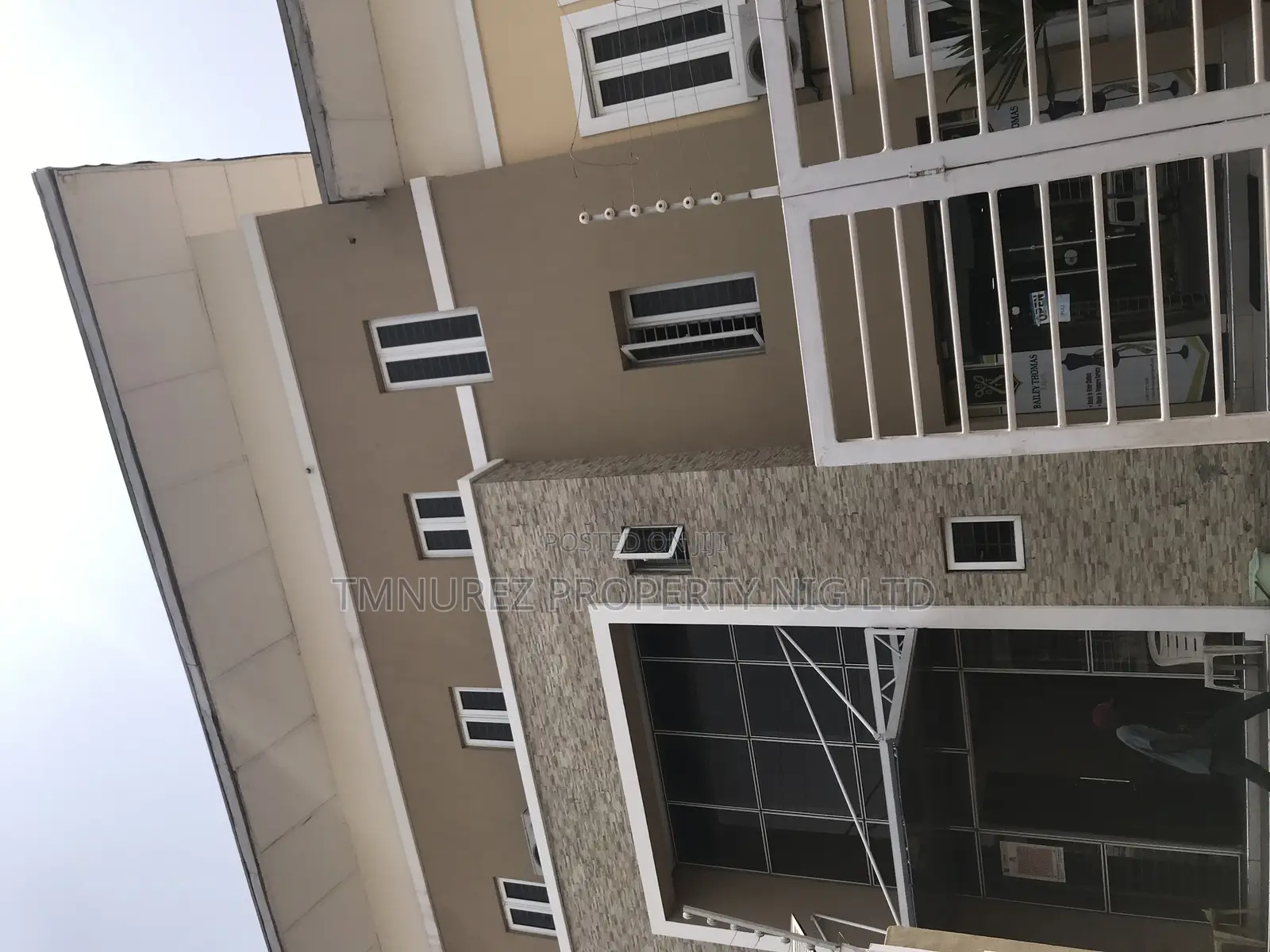 3bedroom Apertment for Rent for an Office