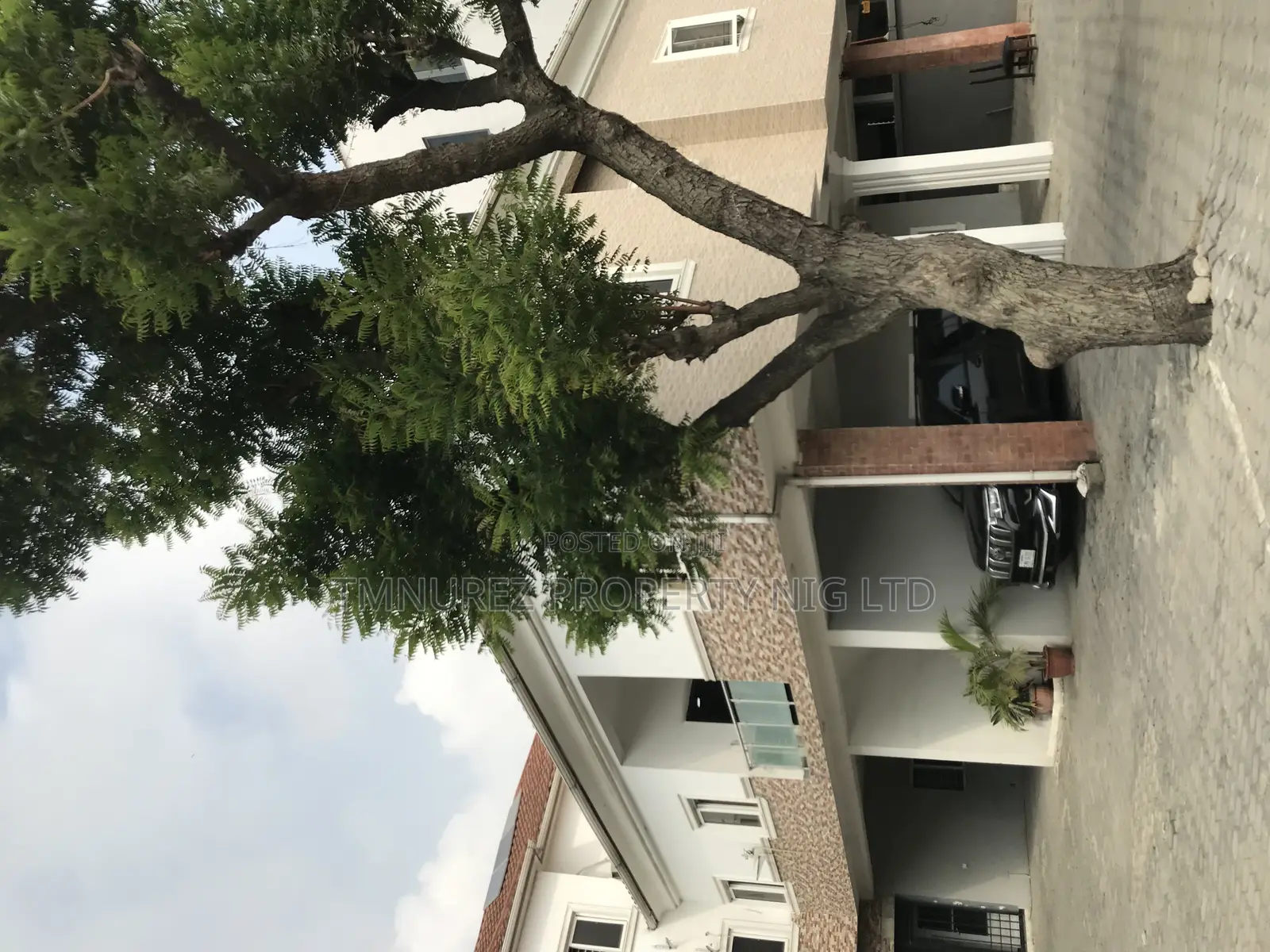 2bdrm Apartment in Ikate Lekki for rent