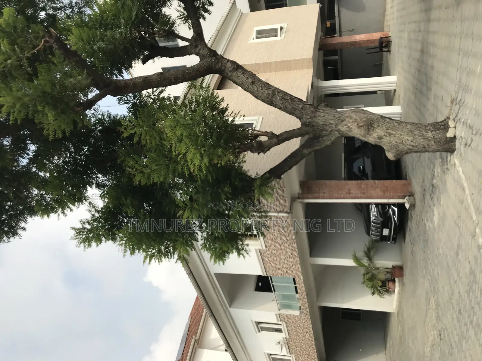2bdrm Apartment in Ikate Lekki for rent