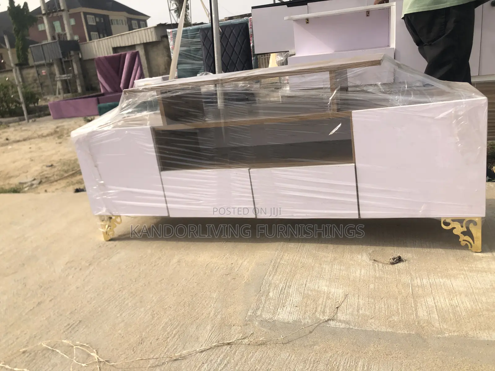 Quality Tv Stand 5ft Wide