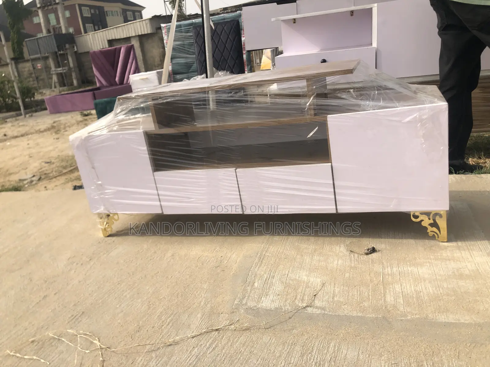 Quality Tv Stand 5ft Wide