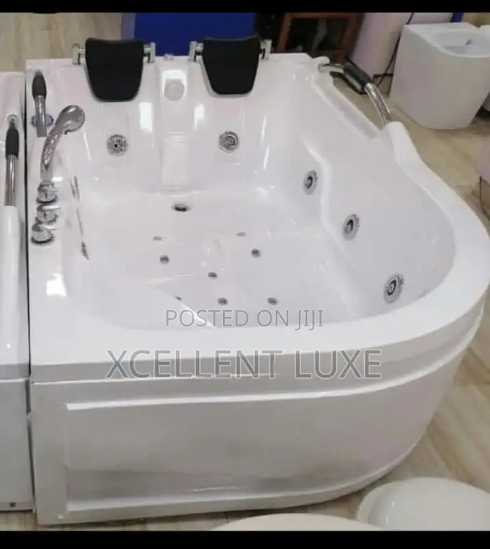 White Double Jacuzzi Massage Bathtub 180x120cm